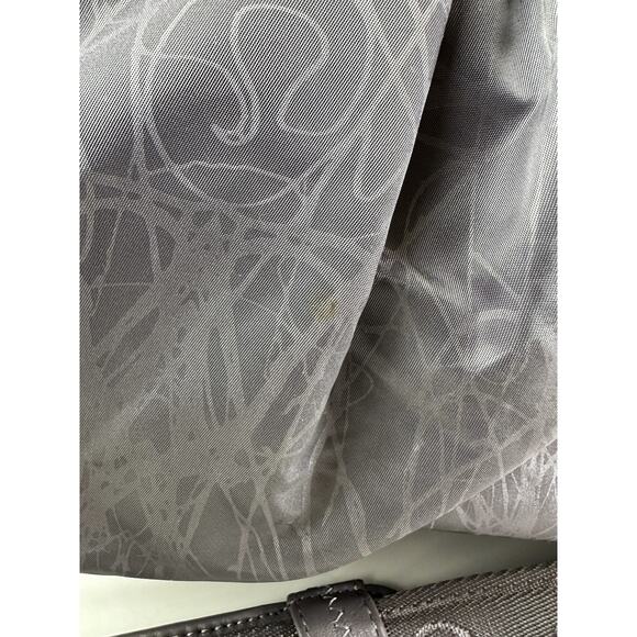 Lululemon Triumph Magnum Nesting Bird Gray Gym School Diaper Duffle Bag Rare HTF - Picture 12 of 16